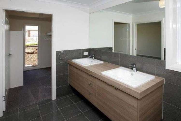 Fifth view of Homely house listing, 10 Pooginook Place, Bourkelands NSW 2650