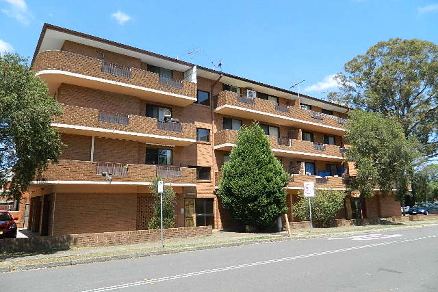 Main view of Homely unit listing, 6/118 wattle Ave, Carramar NSW 2163