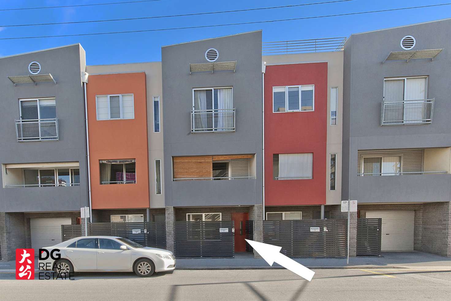 Main view of Homely townhouse listing, 4/131 Gray Street, Adelaide SA 5000