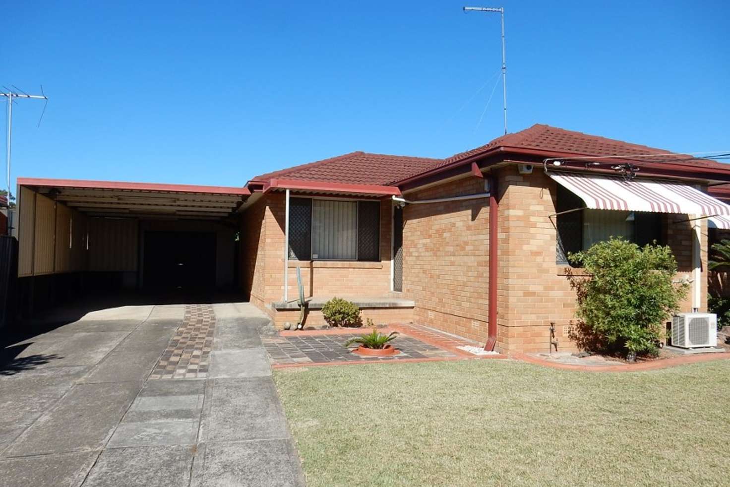 Main view of Homely house listing, 67 Hollywood Drive, Lansvale NSW 2166