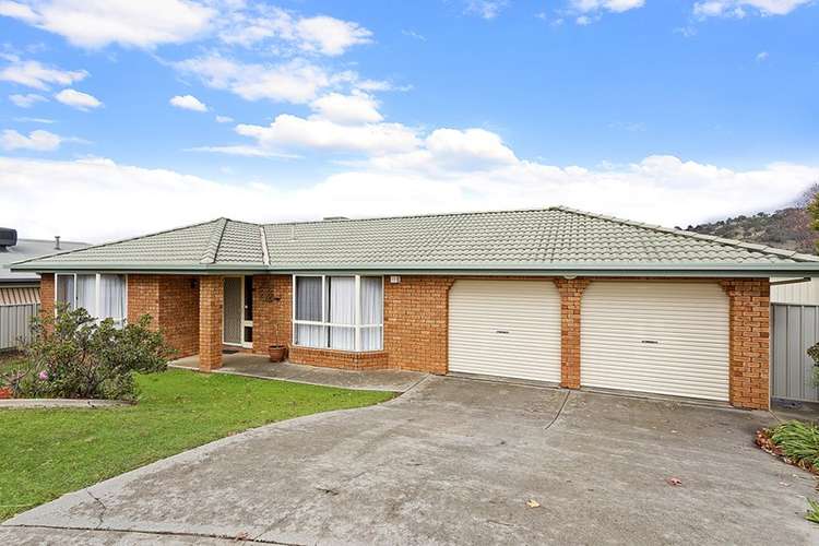 Second view of Homely house listing, 2 Canary Court, Wodonga VIC 3690