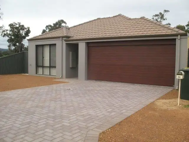 3A Wood Avenue