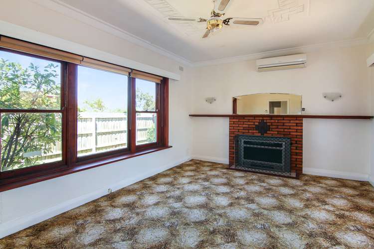Fourth view of Homely house listing, 5 Hodgson Street, Bairnsdale VIC 3875
