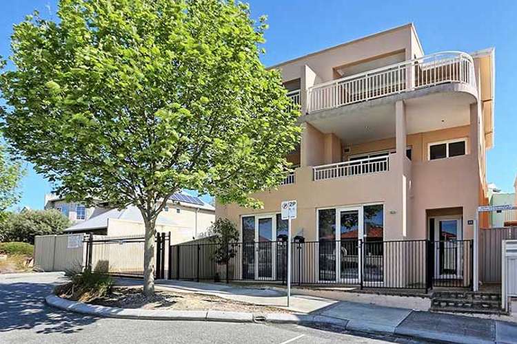 2/2 Norman Street, Fremantle WA 6160