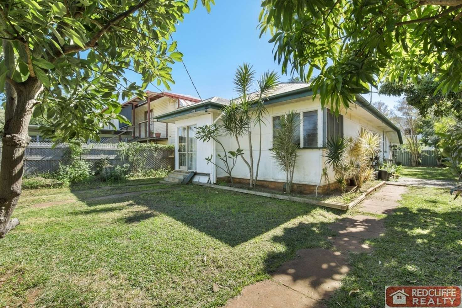 Main view of Homely house listing, 10 Pearl Street, Scarborough QLD 4020