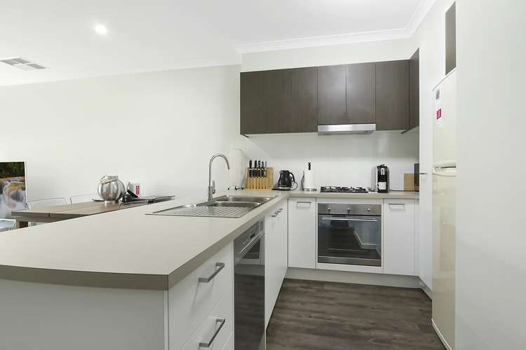 Fifth view of Homely townhouse listing, 876 Frauenfelder Street, Albury NSW 2640