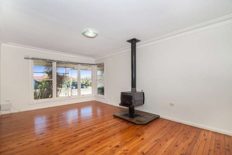 Second view of Homely house listing, 5 Darly Avenue, Kanahooka NSW 2530