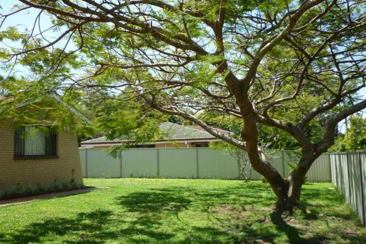 Second view of Homely house listing, 10 Valantine Road, Birkdale QLD 4159