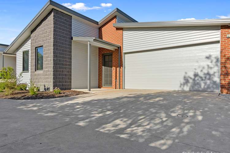 Main view of Homely townhouse listing, 3/37 Young Street, Leongatha VIC 3953