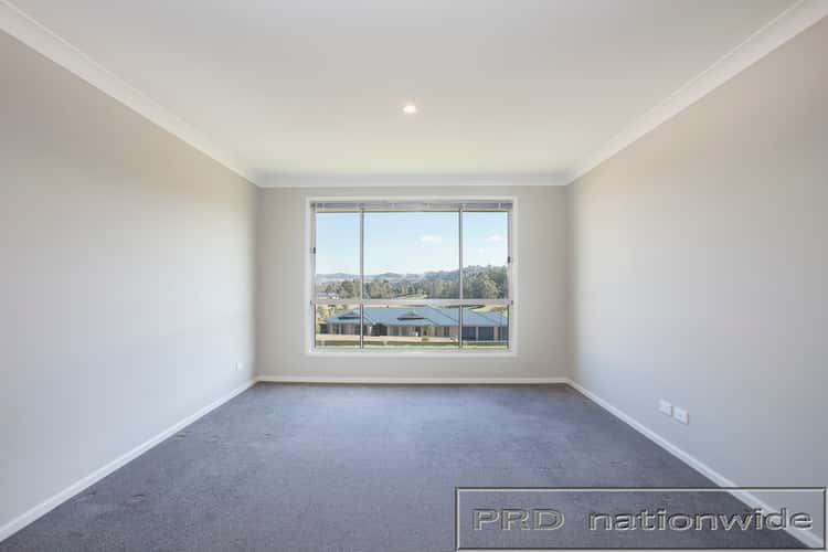 Fifth view of Homely house listing, 2 Ridgetop Close, Bolwarra Heights NSW 2320