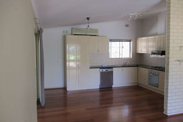 Third view of Homely house listing, 5 Ashbourne Way, Hamilton Hill WA 6163