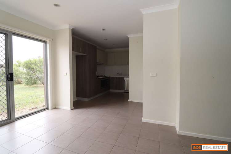 Fifth view of Homely townhouse listing, 52 Bushlark Crescent, Williams Landing VIC 3027