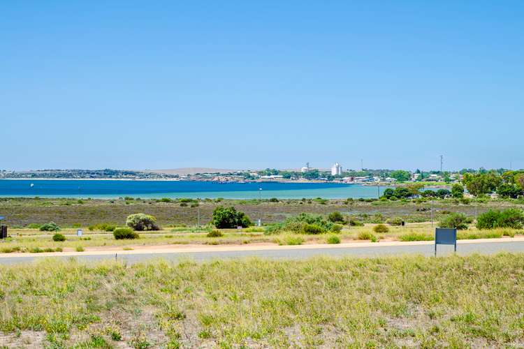 51 Oscar Williams Drive, Streaky Bay SA 5680