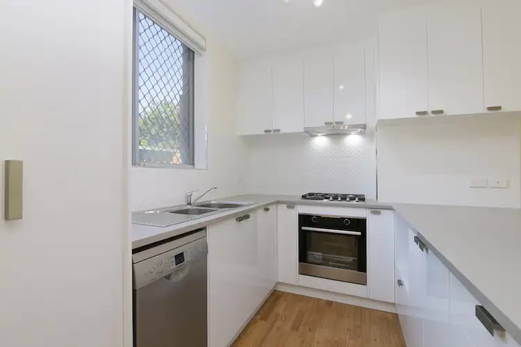 3/6 Hardy Street