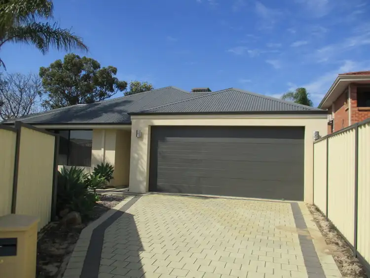 3A Binney Rise