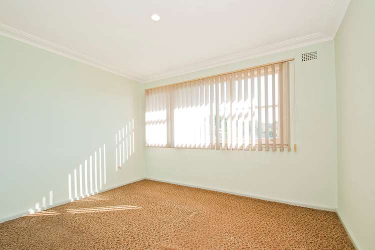 Fifth view of Homely house listing, 10 Taylor Rd, Albion Park NSW 2527