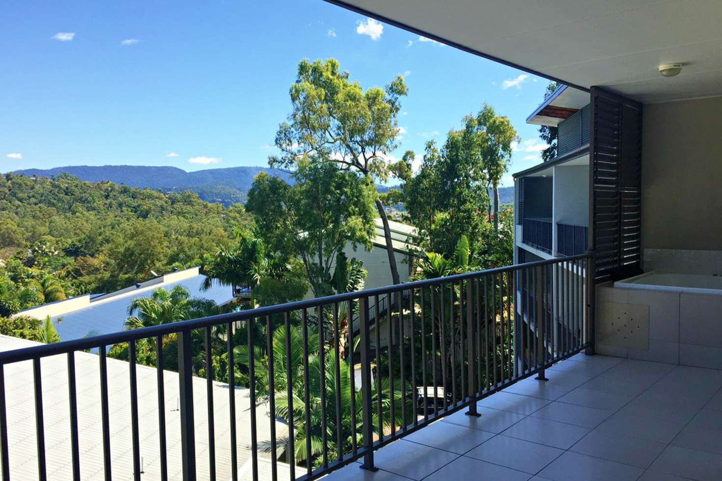 Main view of Homely unit listing, 28/3 Deloraine Close, Cannonvale QLD 4802