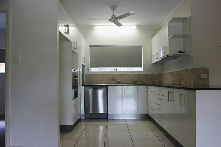 Third view of Homely unit listing, 28/3 Deloraine Close, Cannonvale QLD 4802