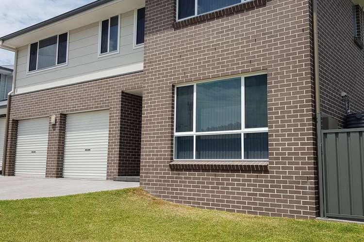 Main view of Homely townhouse listing, 2/91 College Place, Flinders NSW 2529