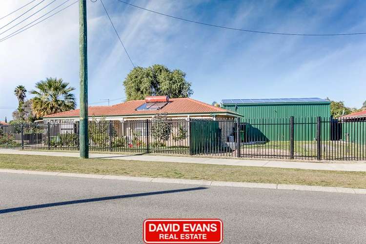 Fifth view of Homely house listing, 2 Genie Court, Cooloongup WA 6168