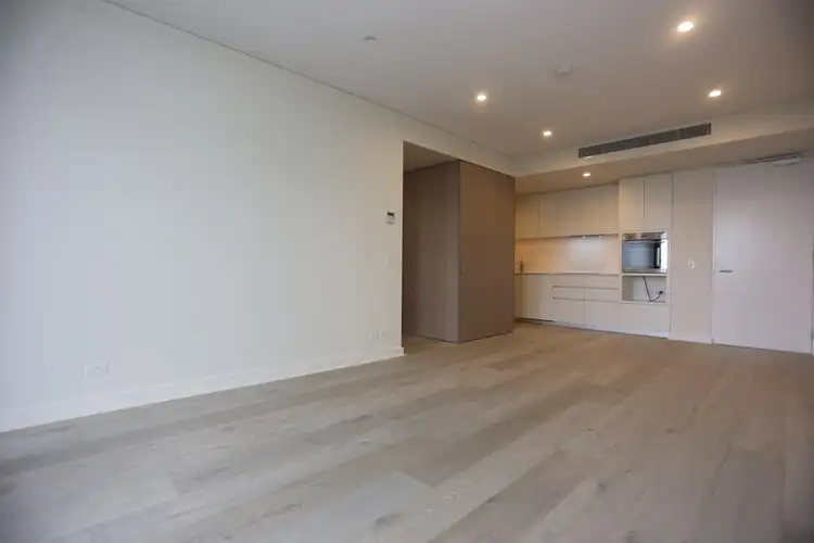 Unit 906 / 53 Labouchere Road