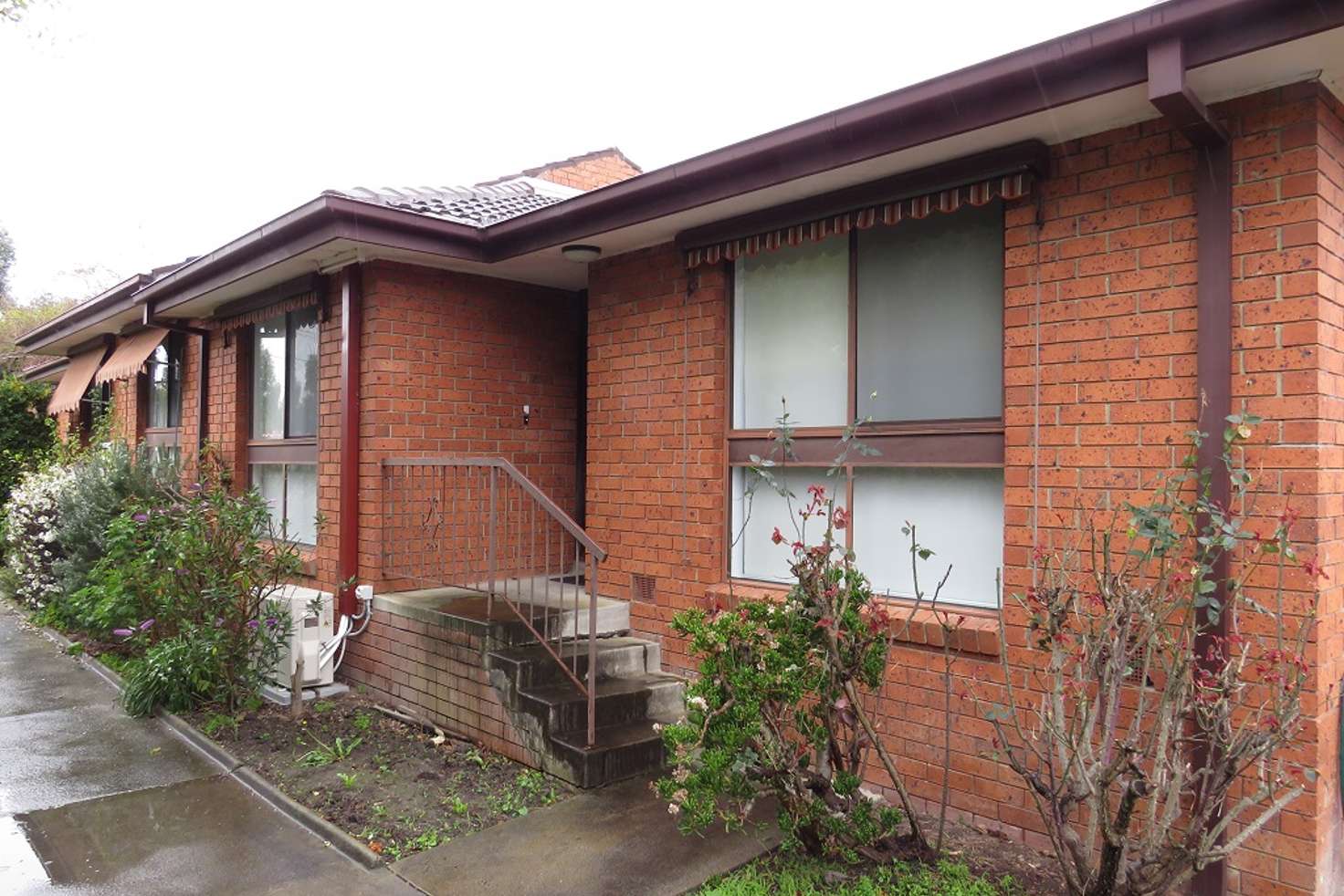 Main view of Homely unit listing, 2/33 Shannon Street, Box Hill North VIC 3129