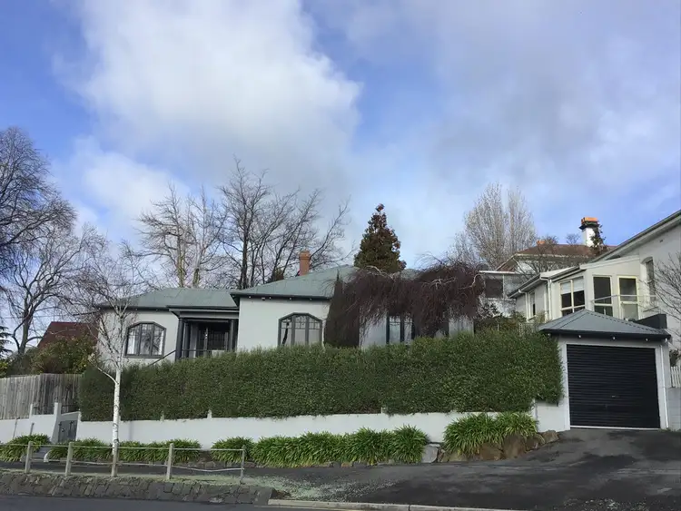 1 Clarence Street