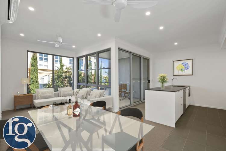 Main view of Homely townhouse listing, 47/2 Town Centre Close, Carrara QLD 4211