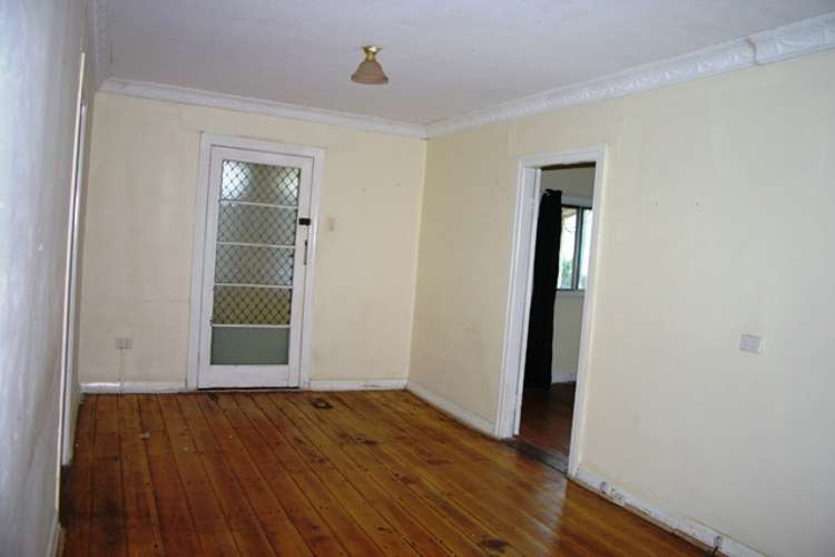 Third view of Homely house listing, 15 Victoria St, Fairfield QLD 4103