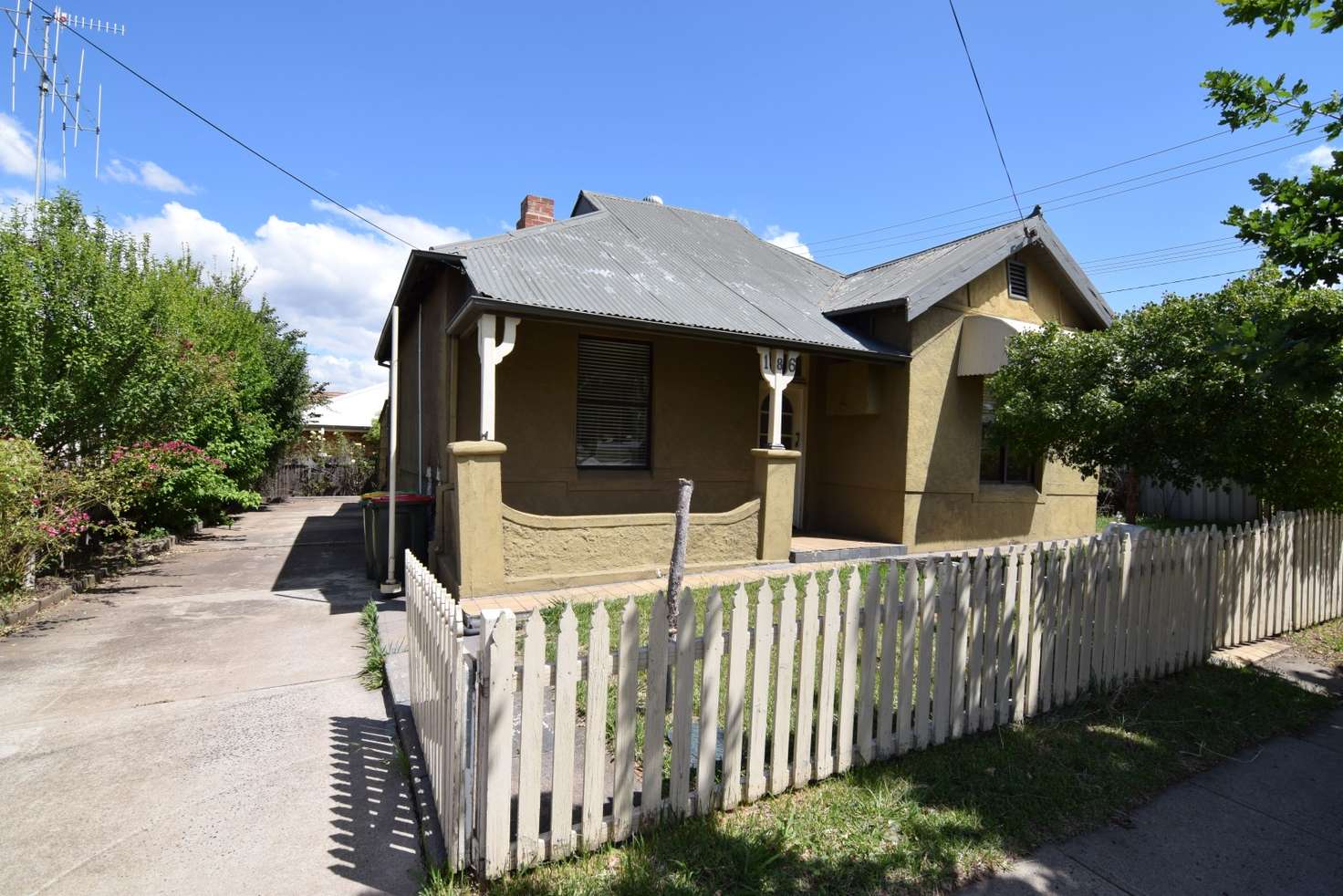 Main view of Homely house listing, 186 Seymour Street, Bathurst NSW 2795