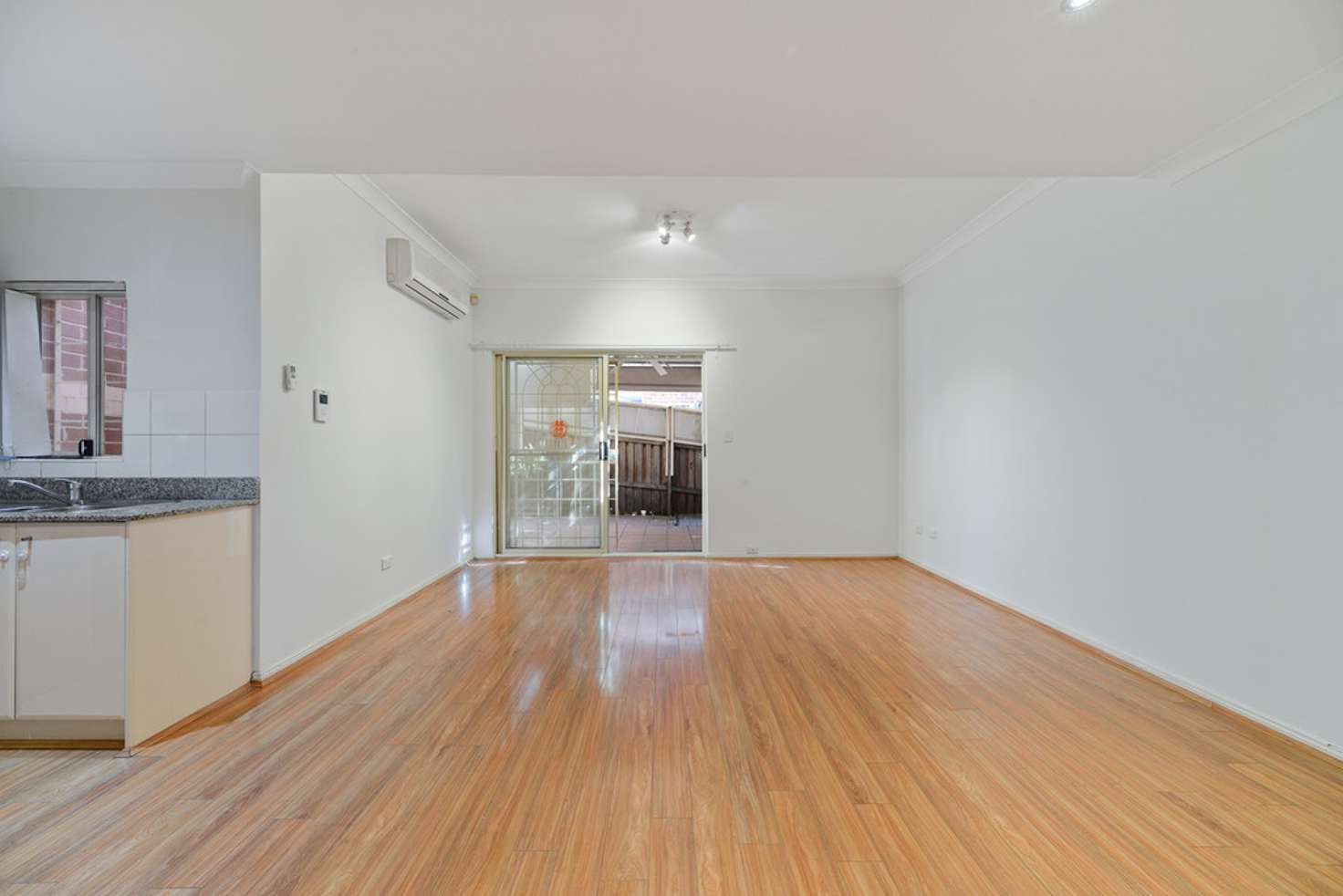 Main view of Homely townhouse listing, 4/27 Minneapolis Crescent, Maroubra NSW 2035