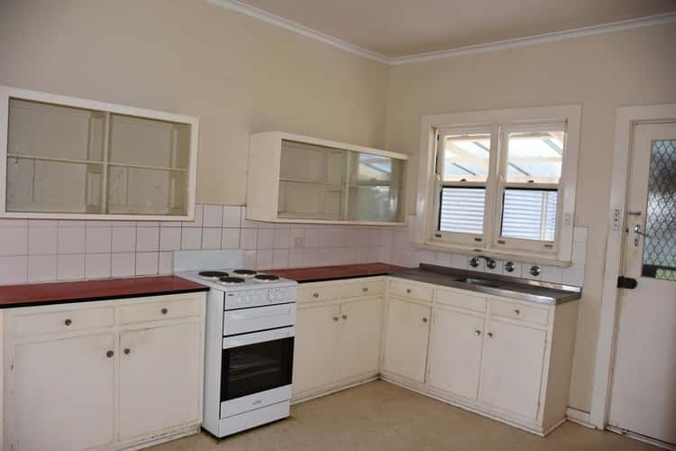 Fifth view of Homely house listing, 73 Venn Avenue, Bordertown SA 5268