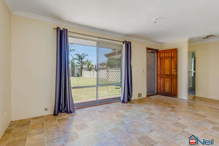 Fifth view of Homely house listing, 4 Walcha Way, Armadale WA 6112