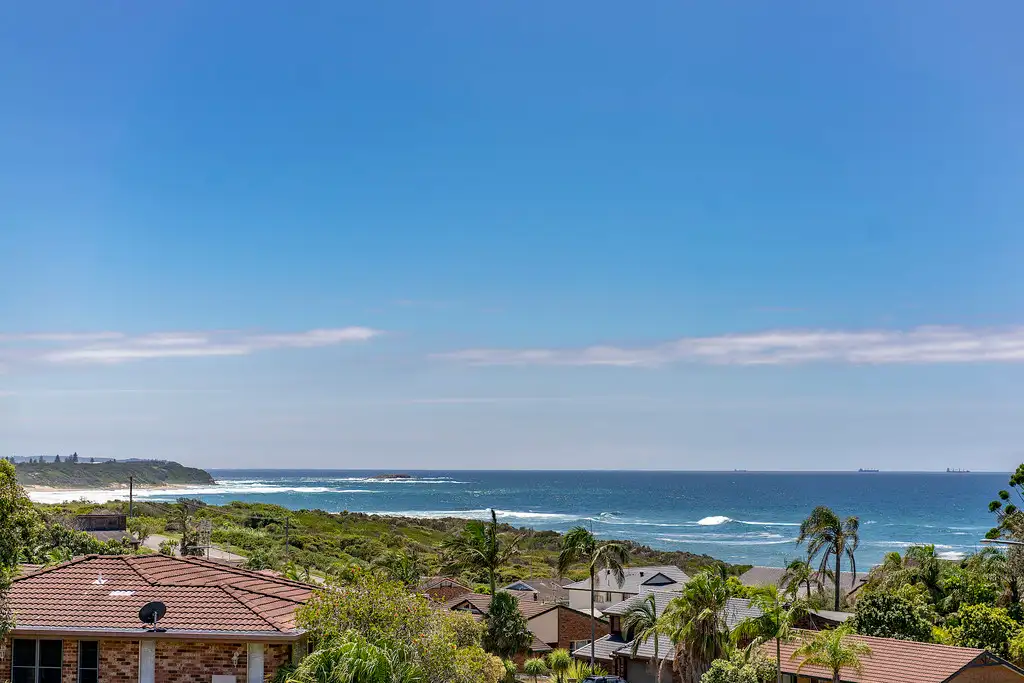 Sold House 24 Sapphire Close, Caves Beach NSW 2281 Mar 2, 2017 Homely