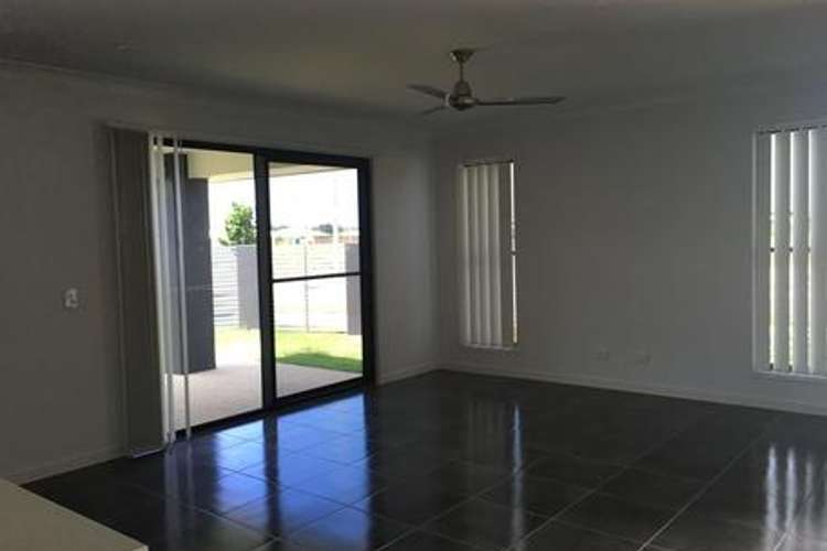 Third view of Homely house listing, 1/76 Commander Parade, Bucasia QLD 4750