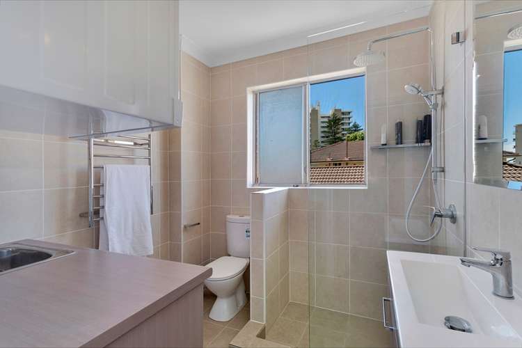 Third view of Homely apartment listing, 8/9 Frazer Street, Collaroy NSW 2097