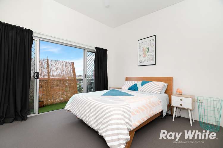 Third view of Homely apartment listing, 4/32 Campbell Street, Bowen Hills QLD 4006