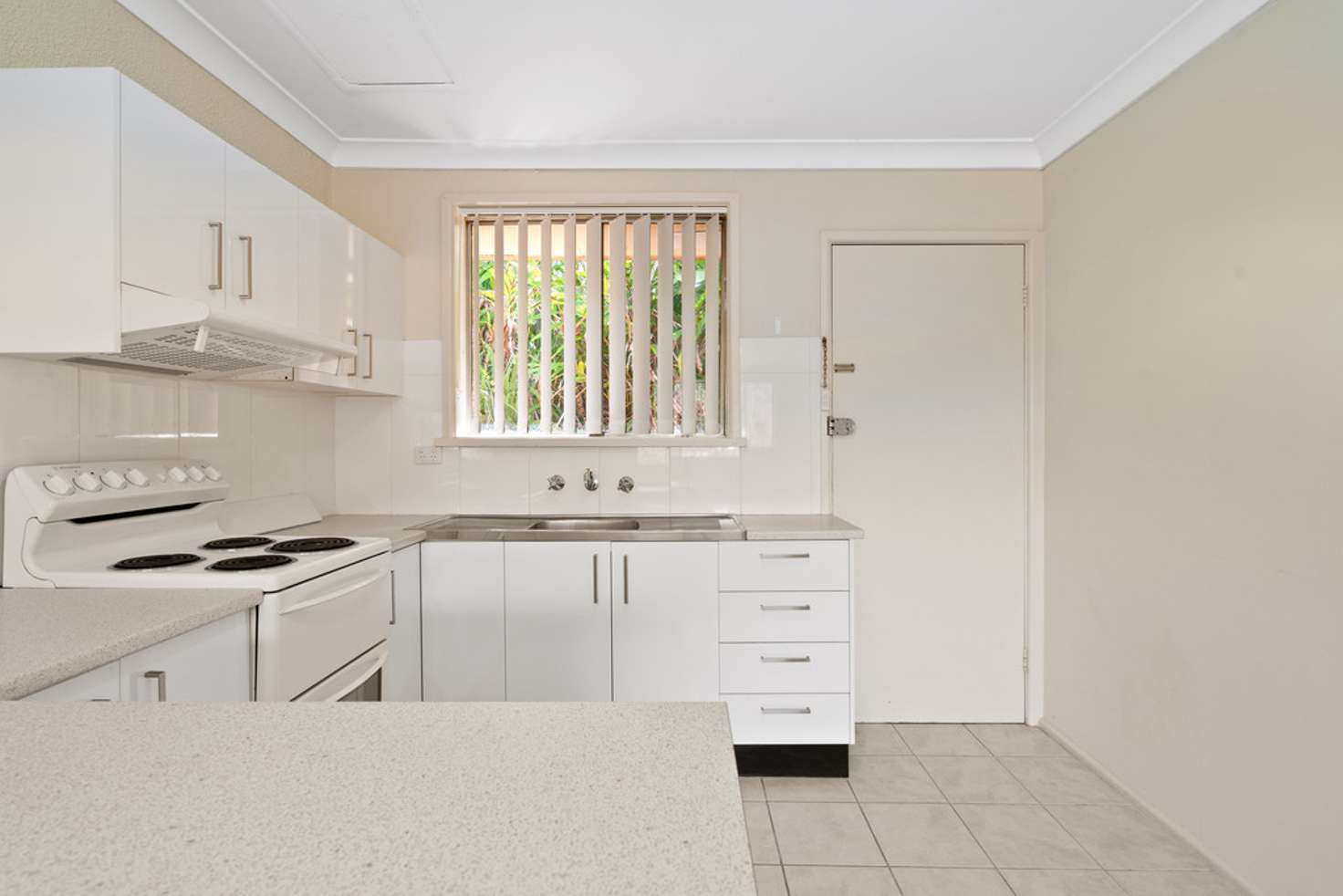 Main view of Homely unit listing, 2/185 Gertrude Street, Gosford NSW 2250