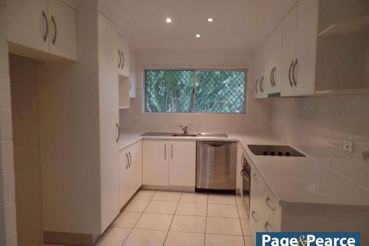 Main view of Homely house listing, 6/8 PICCADILLY STREET, Hyde Park QLD 4812