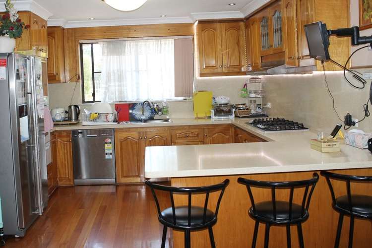 Second view of Homely house listing, 2 Sommers Drive, Altona Meadows VIC 3028