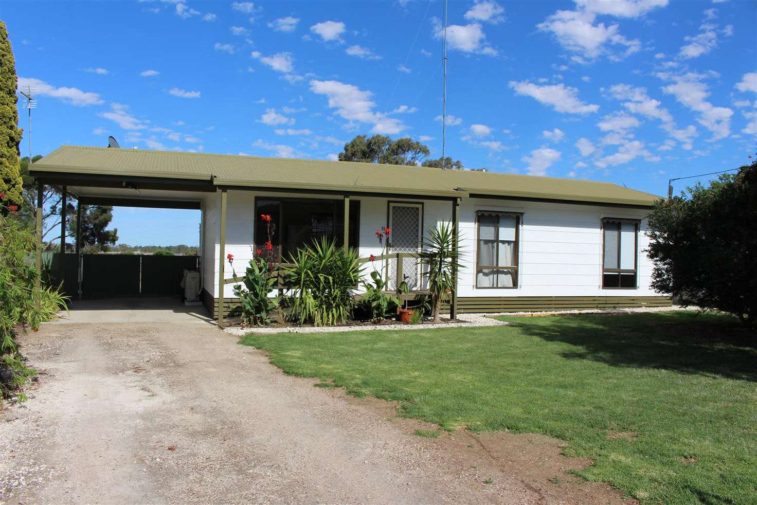 Main view of Homely house listing, 11 Murray Street, Bordertown SA 5268