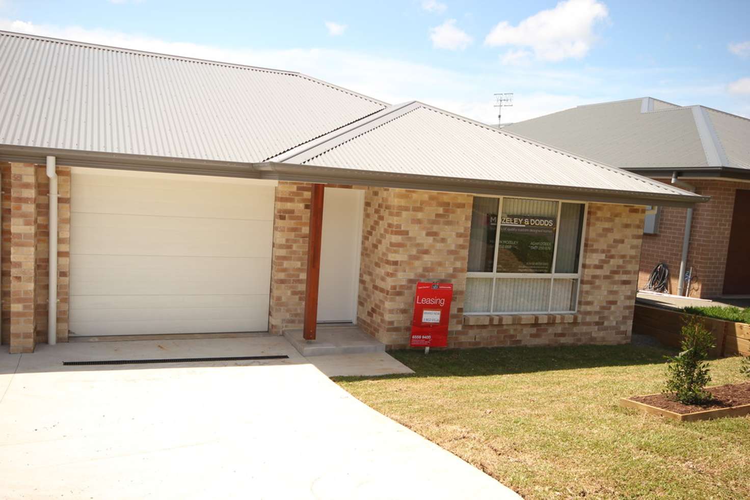 Main view of Homely villa listing, 2/28 Fairwinds Avenue, Lakewood NSW 2443