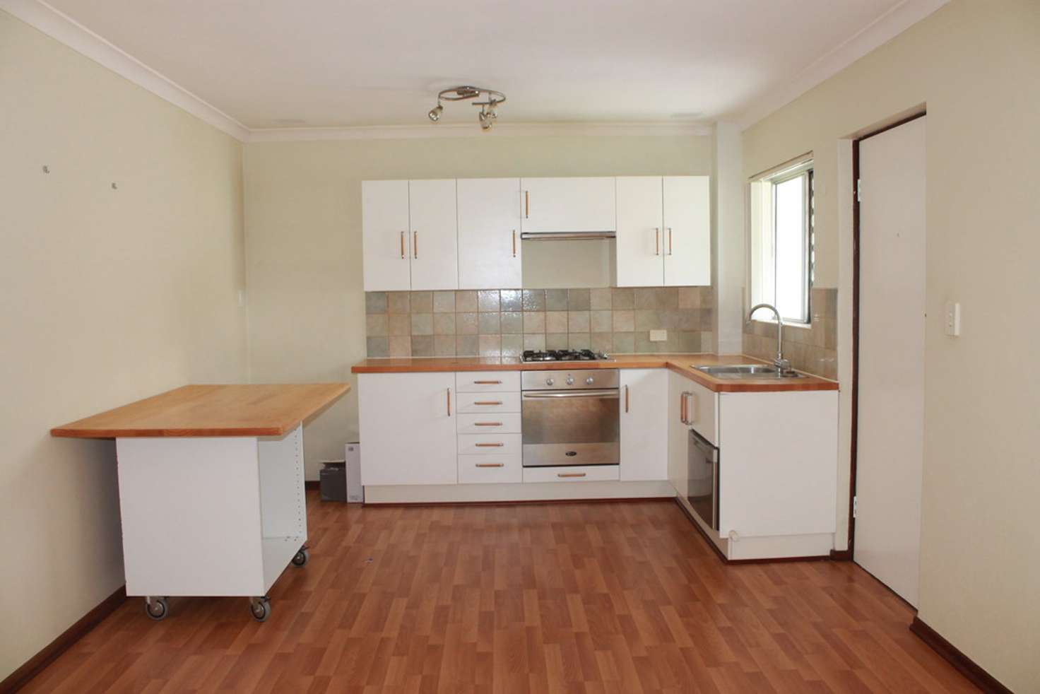 Main view of Homely unit listing, 4/21 Currie street, Jolimont WA 6014