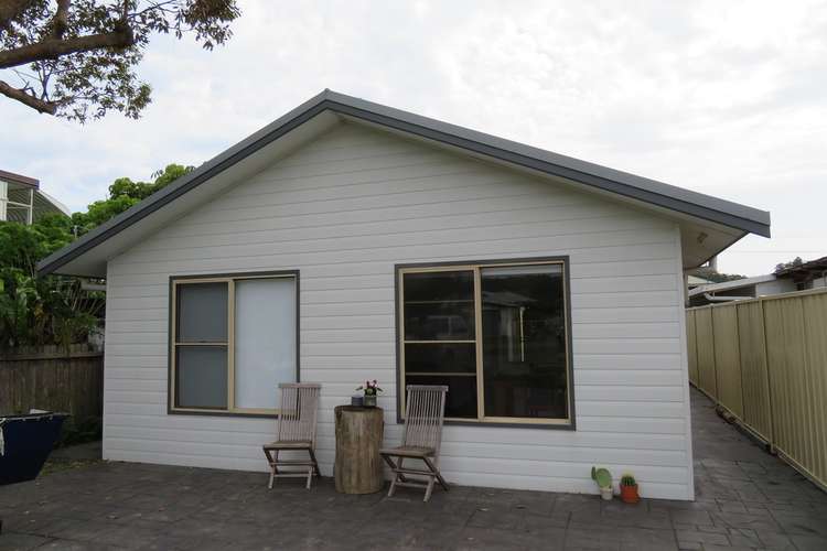 10 Lakeview Drive, Burrill Lake NSW 2539