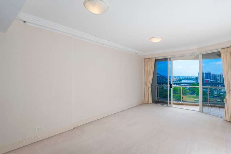 Fifth view of Homely apartment listing, 32 Macrossan Street, Brisbane City QLD 4000