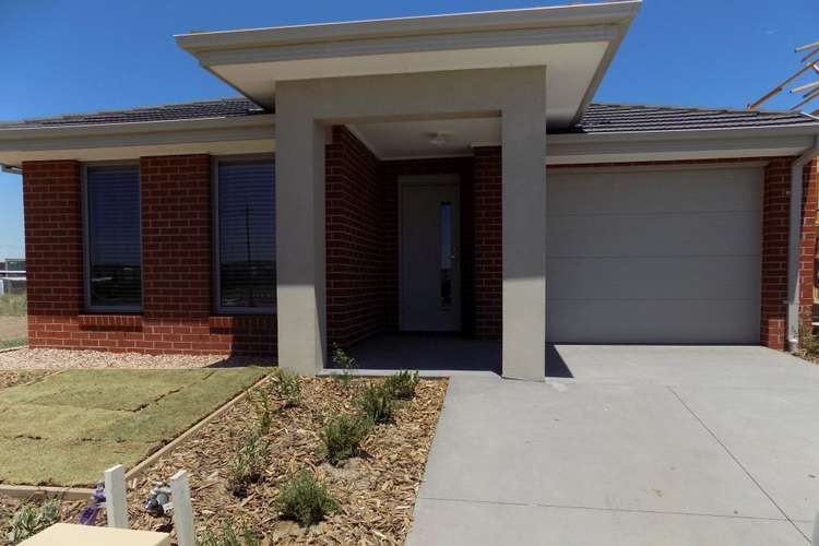 Main view of Homely house listing, 60 Chambers Crescent, Cranbourne North VIC 3977