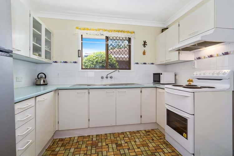 Sixth view of Homely semiDetached listing, 2/15 Ti Tree Avenue, Bogangar NSW 2488