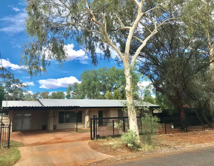 17 Carruthers Crescent, Gillen NT 870