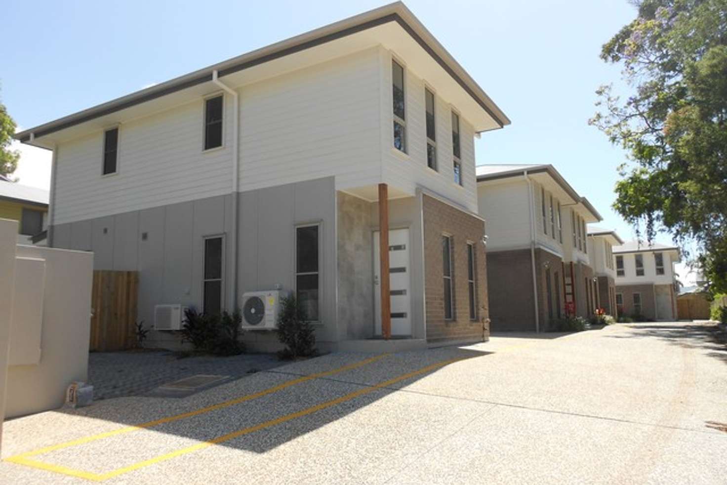 Main view of Homely townhouse listing, 2/6 Fernbourne Road, Wellington Point QLD 4160