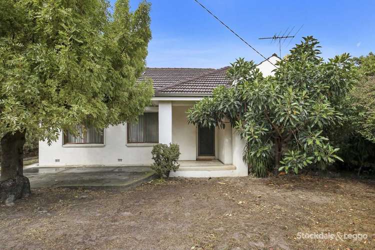 Main view of Homely house listing, 27 Broadhurst Avenue, Reservoir VIC 3073